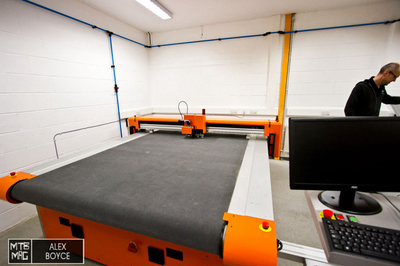 震驚！機械狂魔 Hope 英國工廠參觀記